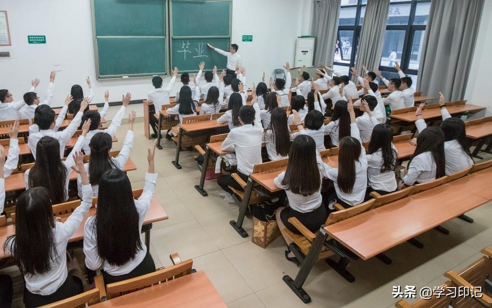 大学选修课选难的还是简单的,大学选修课怎么选比较好