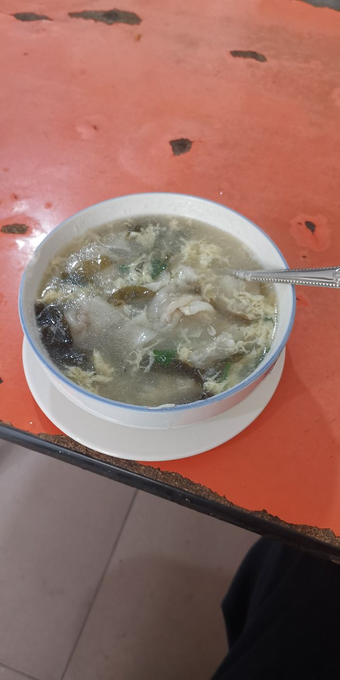 保定天鹅路鲜肉锅盔,保定哪家锅盔和鸡蛋灌饼好吃