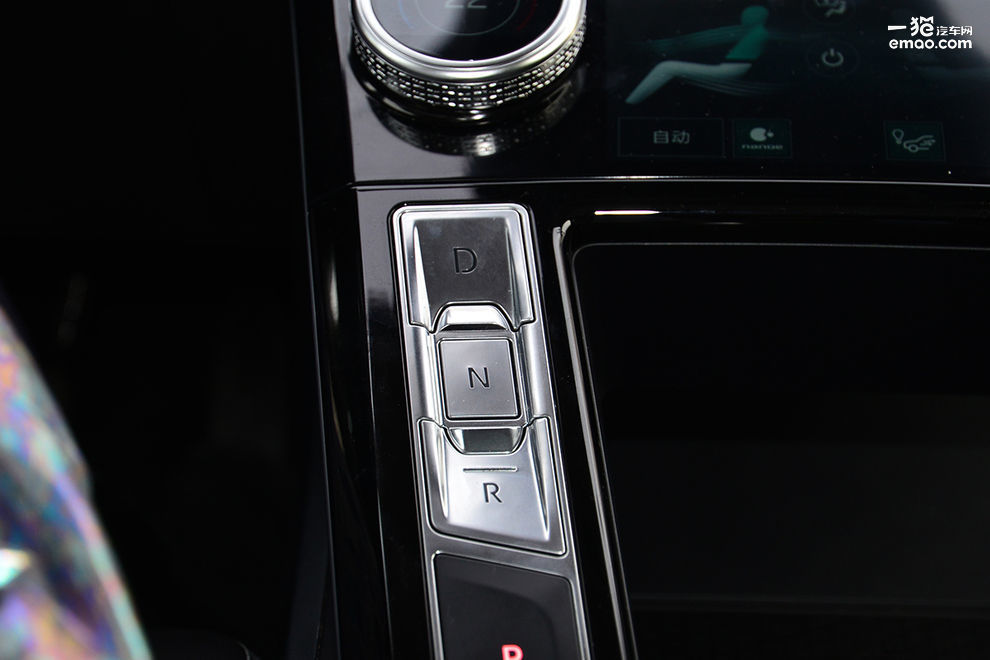 纯电动suv捷豹i-pace详解,捷豹e-pace2024款青春运动版试驾