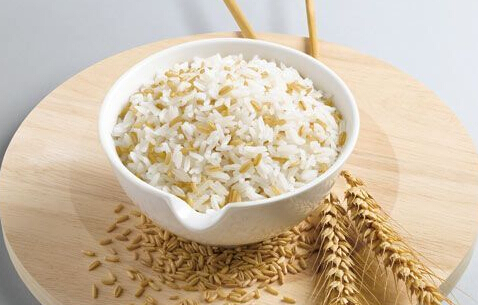 膳食纤维的主要生理功能及缺点,膳食纤维的主要特征是什么作用呢