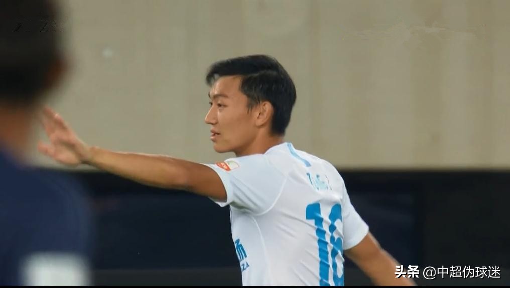 贝尼特斯被打,前中超名帅贝尼特斯重出江湖