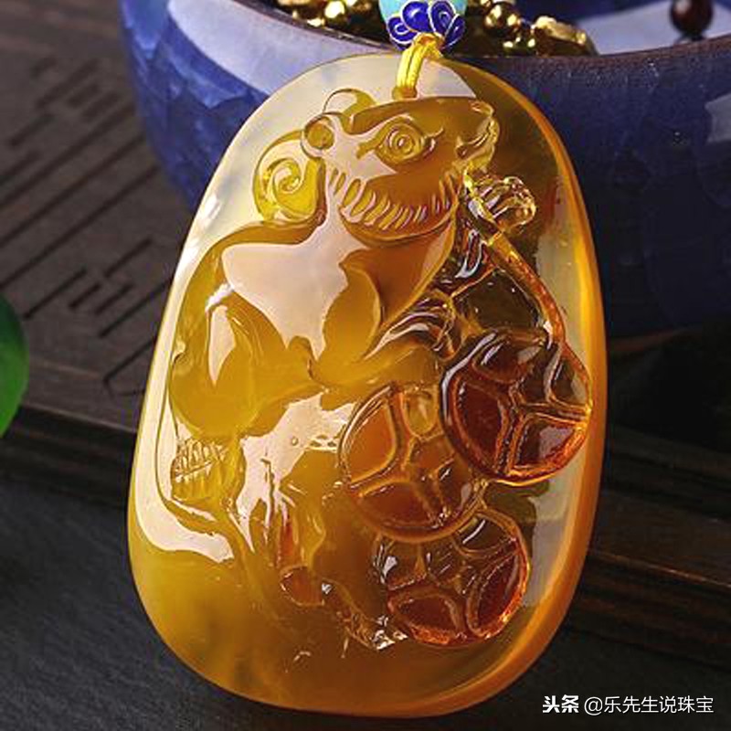 蜜蜡怎么鉴别真假108颗小技巧,如何用紫光灯鉴别蜜蜡真假视频