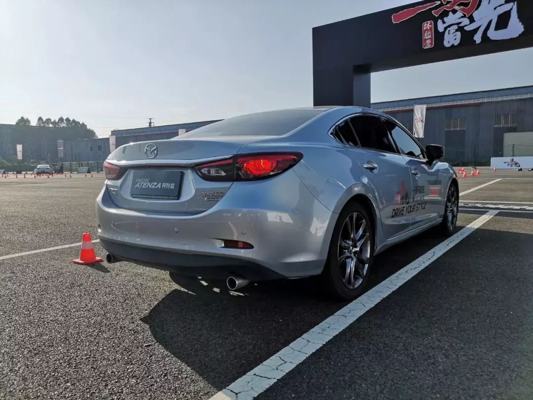 雅阁君威凯美瑞阿特兹怎么选,雅阁天籁凯美瑞迈腾君威对比