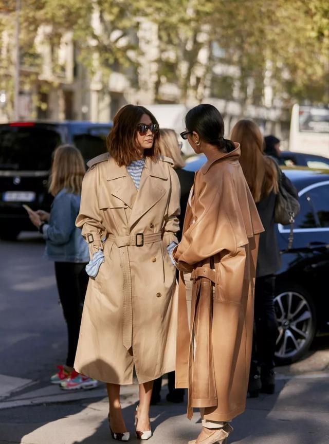 驼色大衣配色法则教你穿出高级感,暖驼色搭驼色大衣好看吗