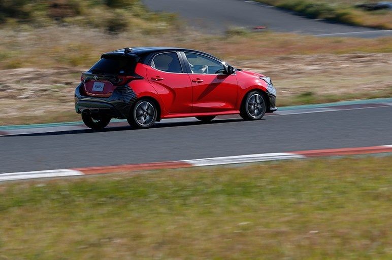 丰田雅力士2011款1.6g自动炫动版,全新丰田雅力士gr