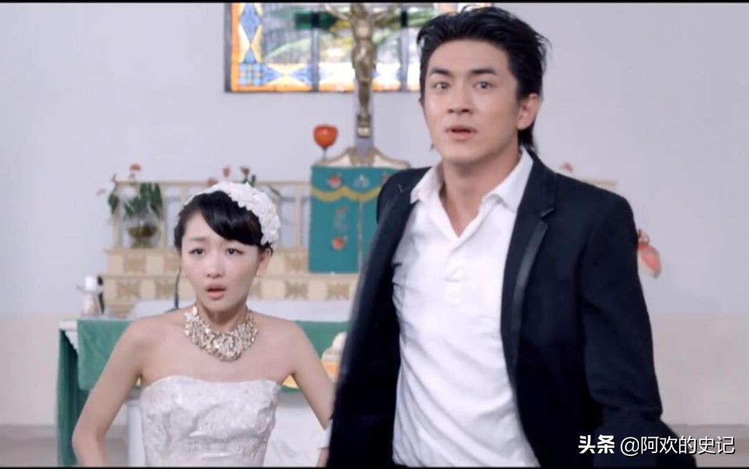 奇葩评《同桌的你》中：爱情在现实的脚下唱征服-纯情勿入