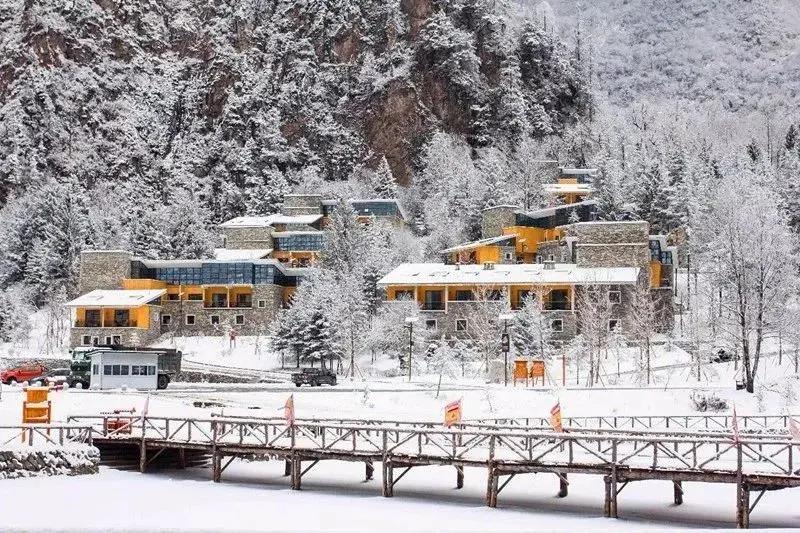 成都周边春节滑雪泡温泉,成都可以玩水也可以玩雪的地方
