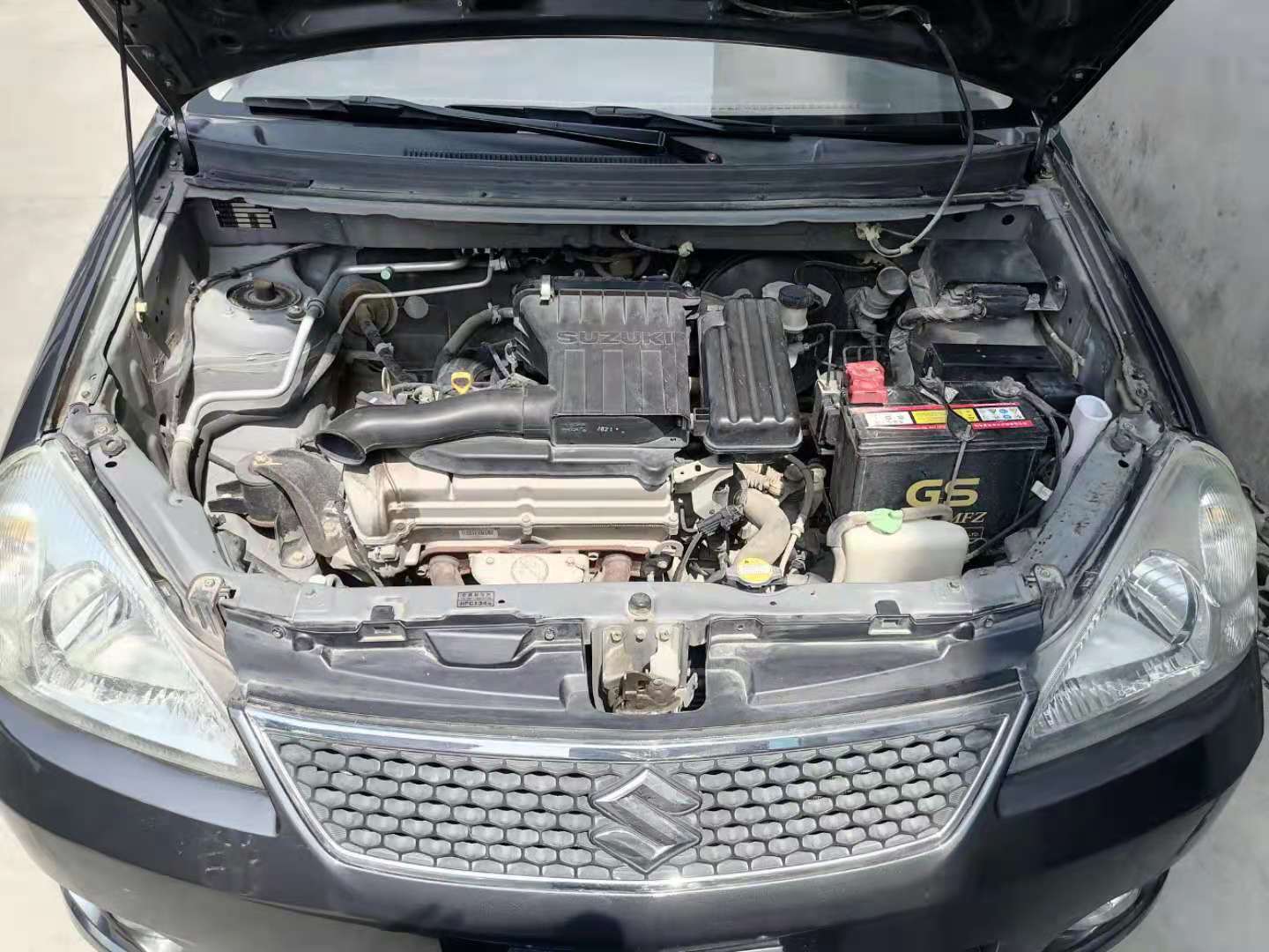 胖哥1万买车,胖哥两百万收奥迪rs6