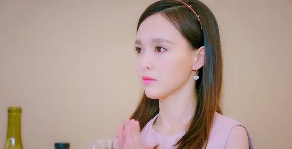 唐嫣古装红衣画眉,唐嫣孕期状态是什么样子的