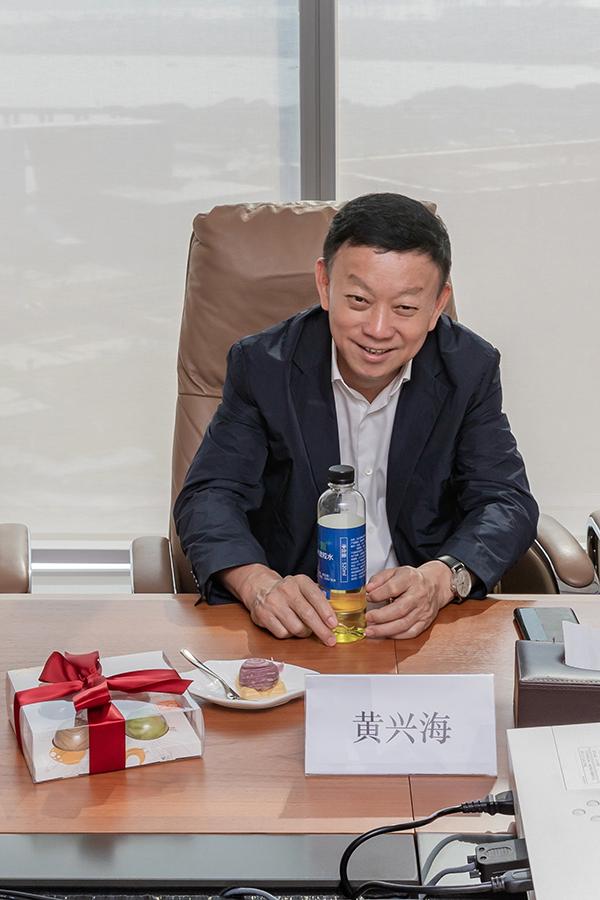 海南交控、省电投一行走访调研富汇国际集团