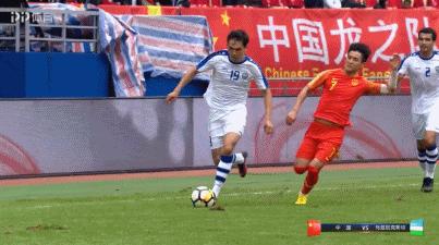 中超一晚出现两次恶意犯规,中超泰山队有哪些恶意犯规