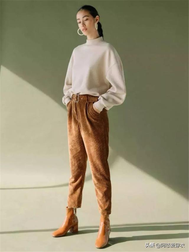 秋冬最火小黑靴买这4双准没错,秋冬新款高级感长筒靴小个子