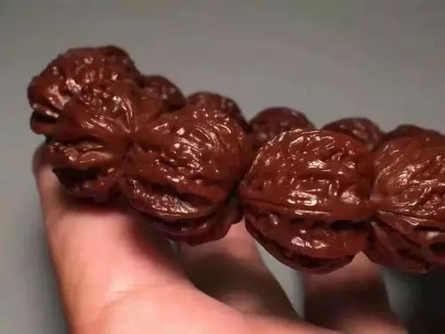 怎样挑选小尺寸文玩核桃,小核桃手串怎么挑选
