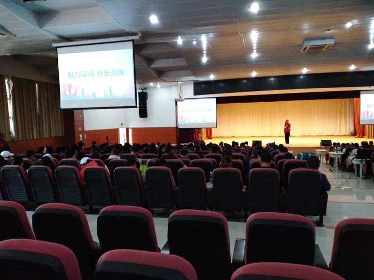 魅力深马，微马同行！六约微马助力深圳国际马拉松