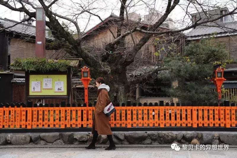 她们说穿过最满意的一件大衣,是这件!