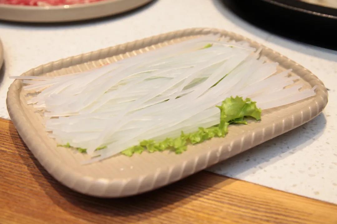 【网络辟谣】过量明矾有啥危害？主要危害骨骼和神经