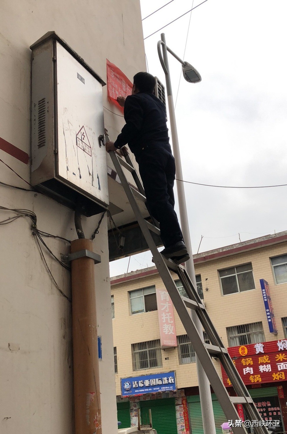 精准战术治皮癣，长效监管护市容