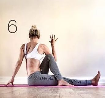 脸上油腻腻感觉洗不干净,脸上瑜伽