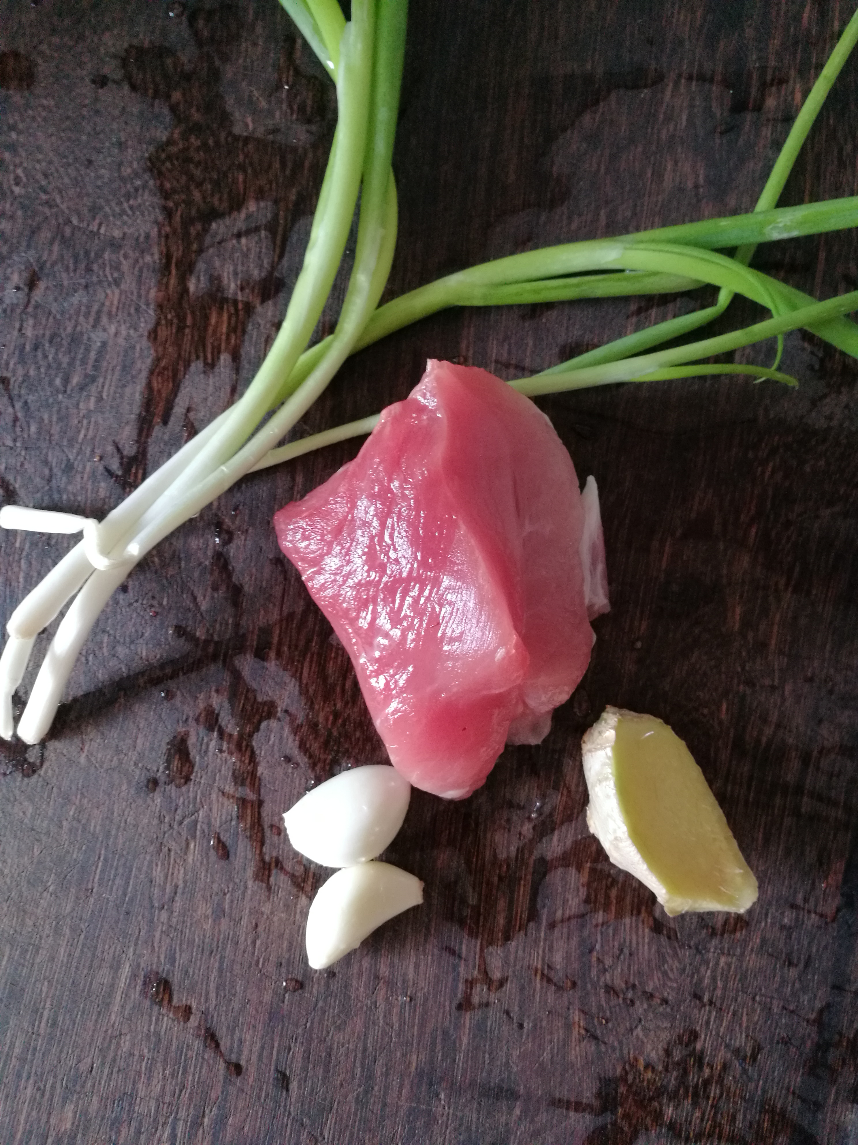 1碗面粉3个鸡蛋自己在家做小面包,1碗面粉一碗水做饼