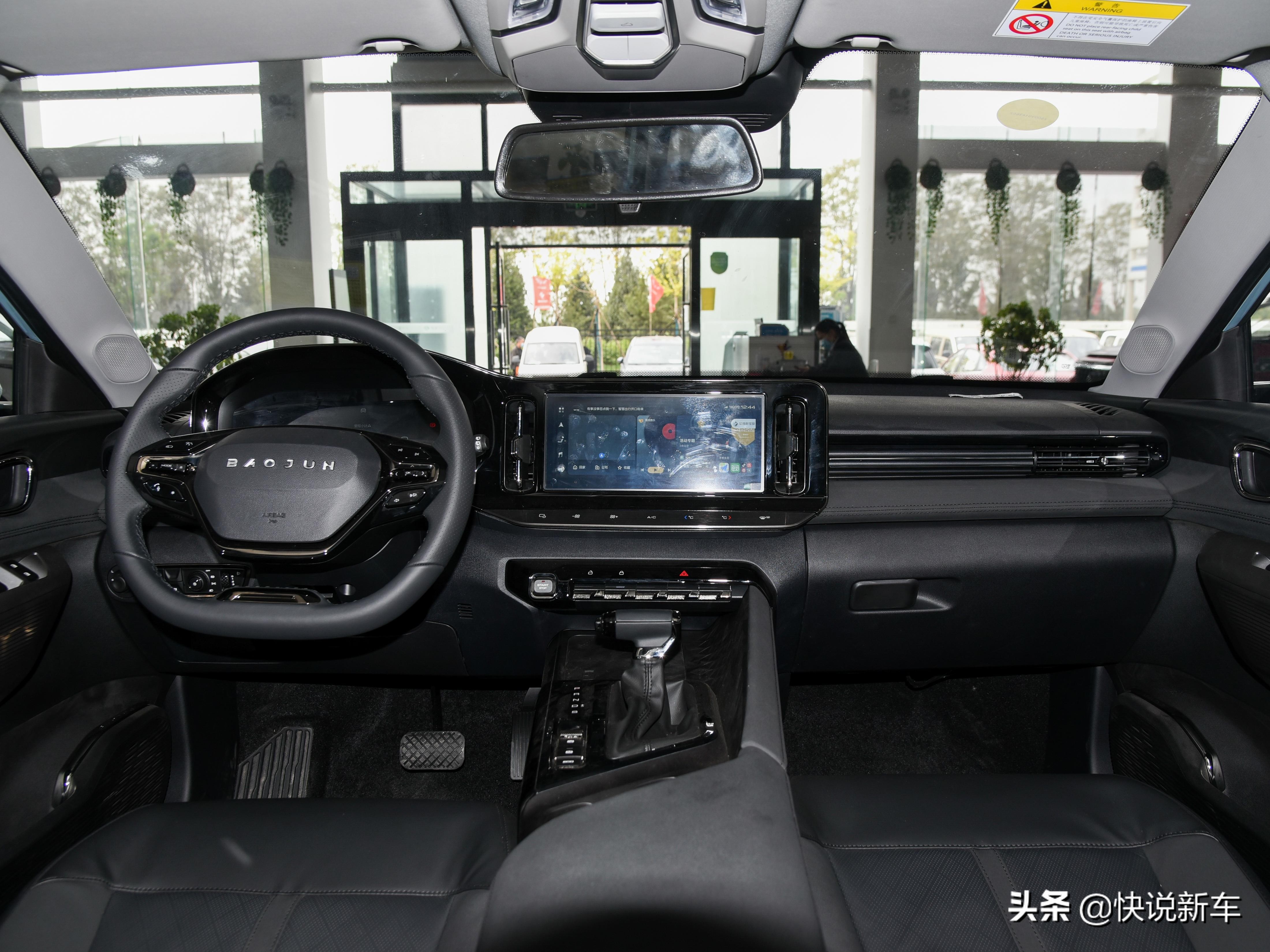 宝骏旅行车valli买车带行李箱吗,新宝骏旅行车valli到店实拍