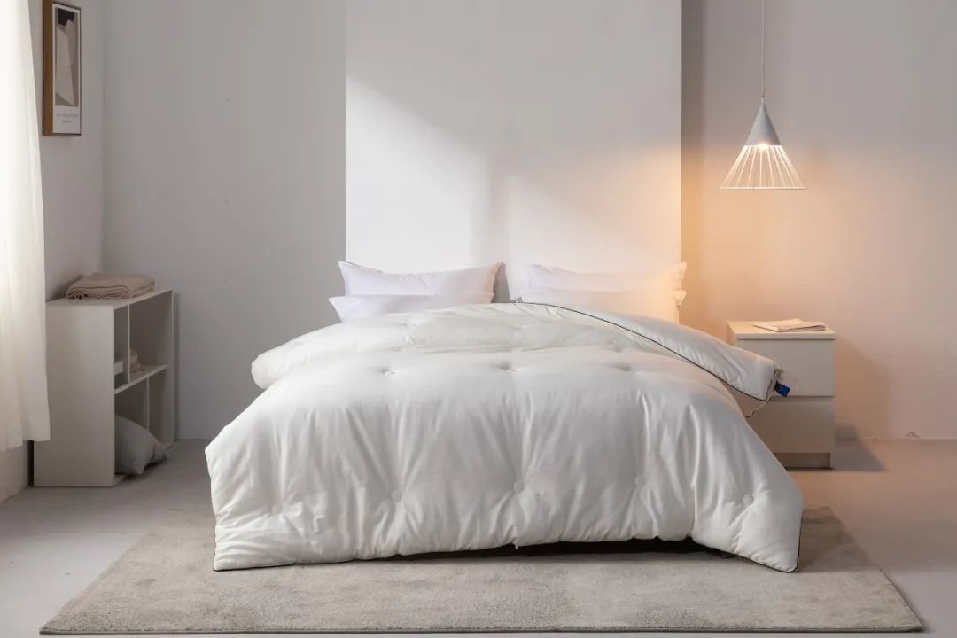 重被子好还是轻被子好,盖厚被子好还是薄被子好