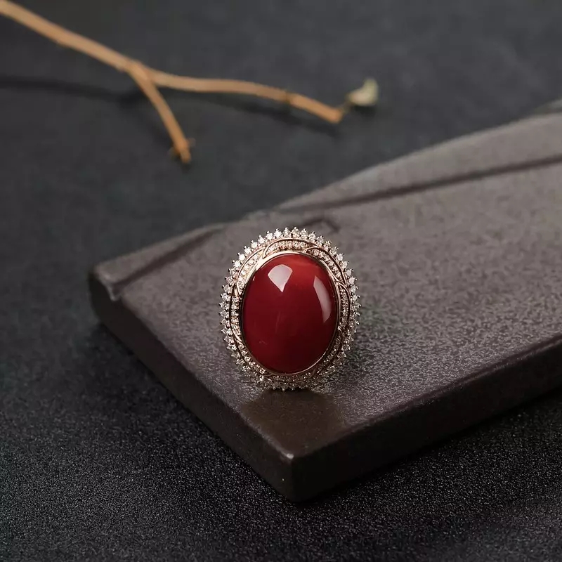 红珊瑚贵吗,红珊瑚为啥这么珍贵