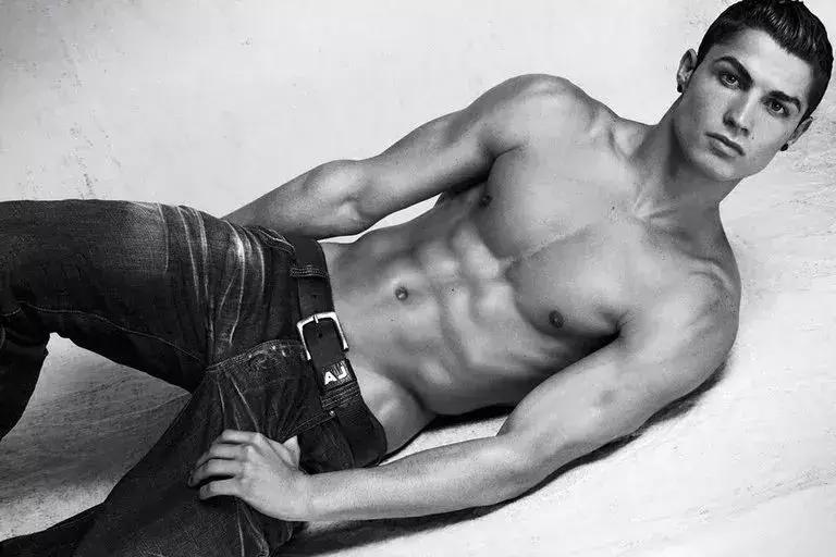 内马尔c罗梅西一家,内马尔小贝c罗帅气