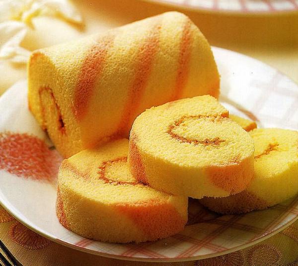 蛋糕卷怎样做才不会脱面,蛋糕卷的制作方法和注意事项