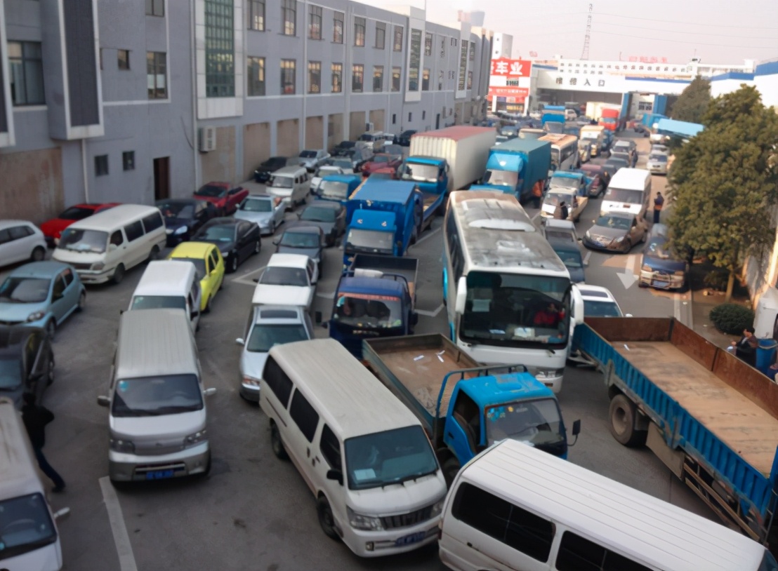 汽车一直不年审,汽车一直不去年检不开有事吗