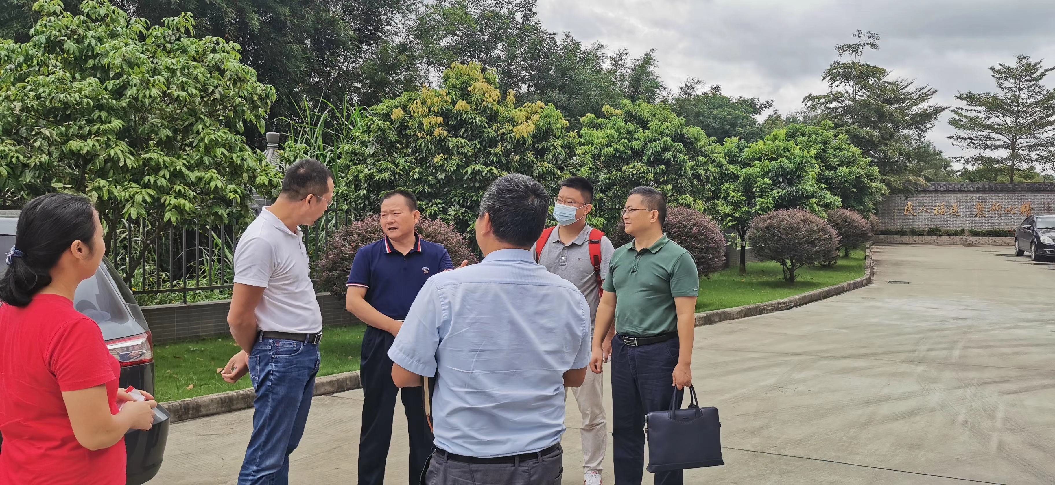 李振院长调研扶贫工作,谢喜来到仁村乡调研脱贫攻坚工作