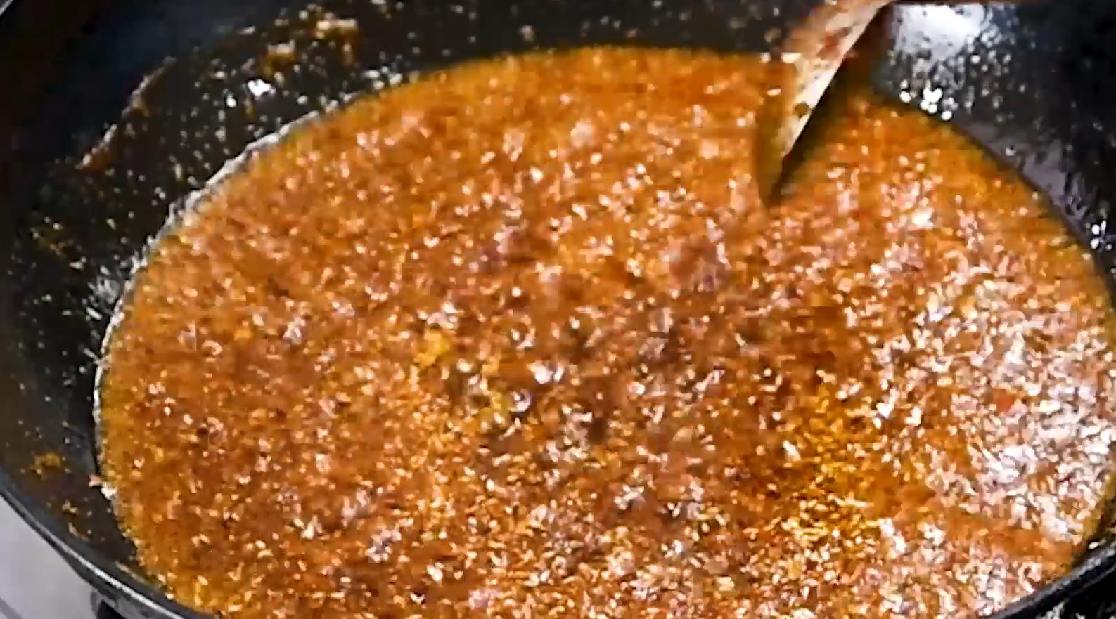 正宗的酸辣粉配方制作视频,酸辣粉的做法大全视频播放