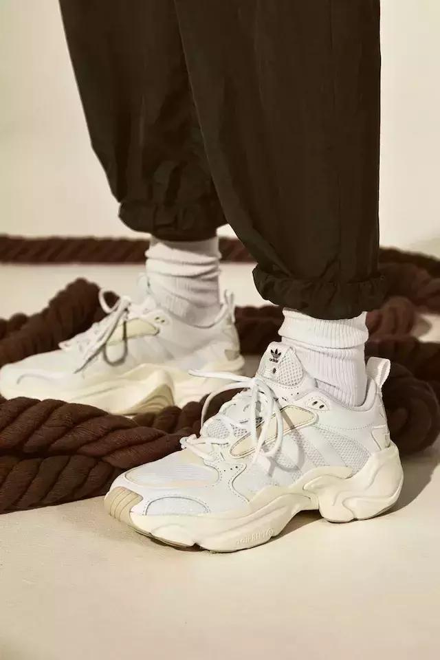 新开的鞋店没生意怎么办,新鞋店七月没有生意正常不