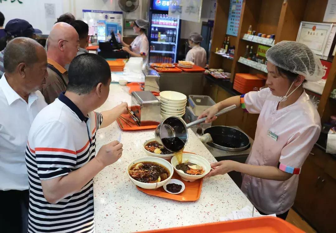 长达20天的二伏明日开启，听说桑拿天和凉面更配呢！