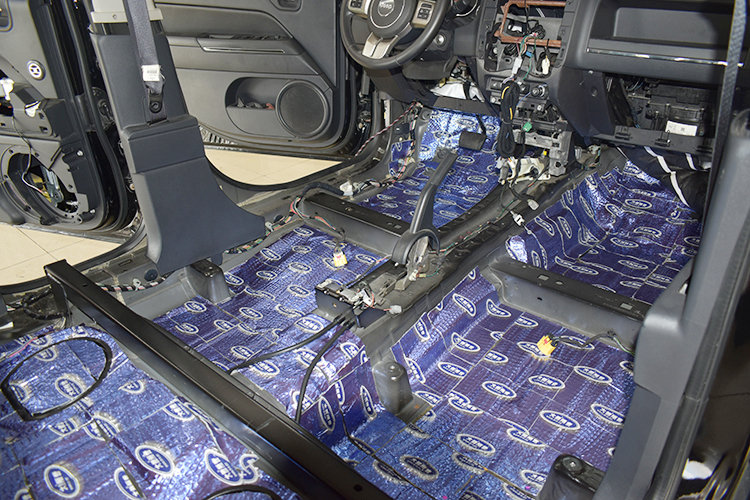 佛山首指-大能汽车隔音，吉普汽车隔音改装大能、大麦隔音除异味