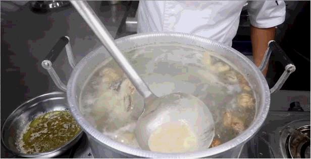 饭前喝汤胜过药方,饭前喝汤胜过药方这句话是对的吗