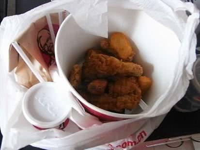 肯德基全家桶惊天大秘密,为什么肯德基的全家桶只有一点点