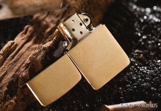 怎么用打火机里面的打火石生火,野外生存为什么用打火石