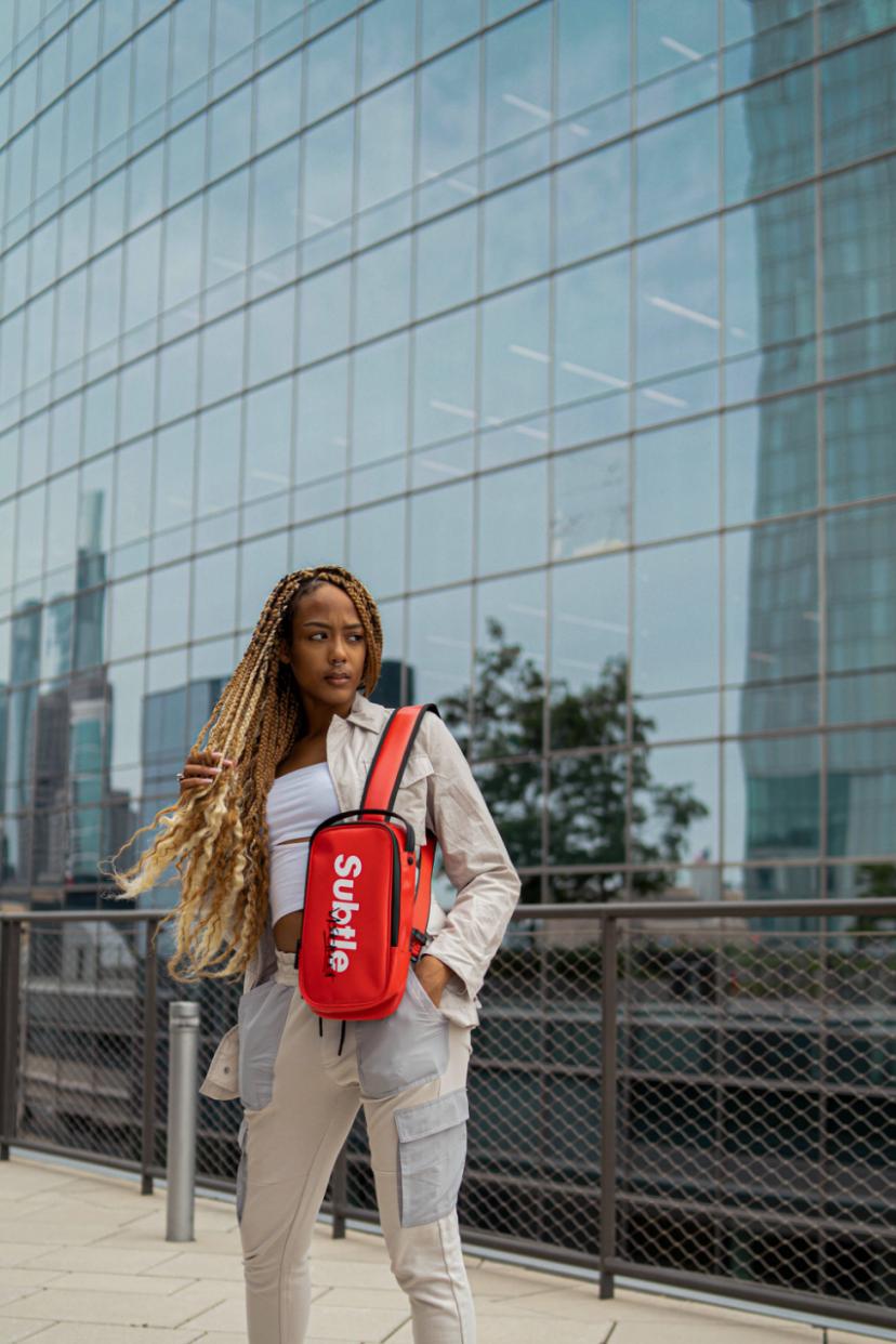 高街潮牌穿搭高级感,香港潮牌中性穿搭