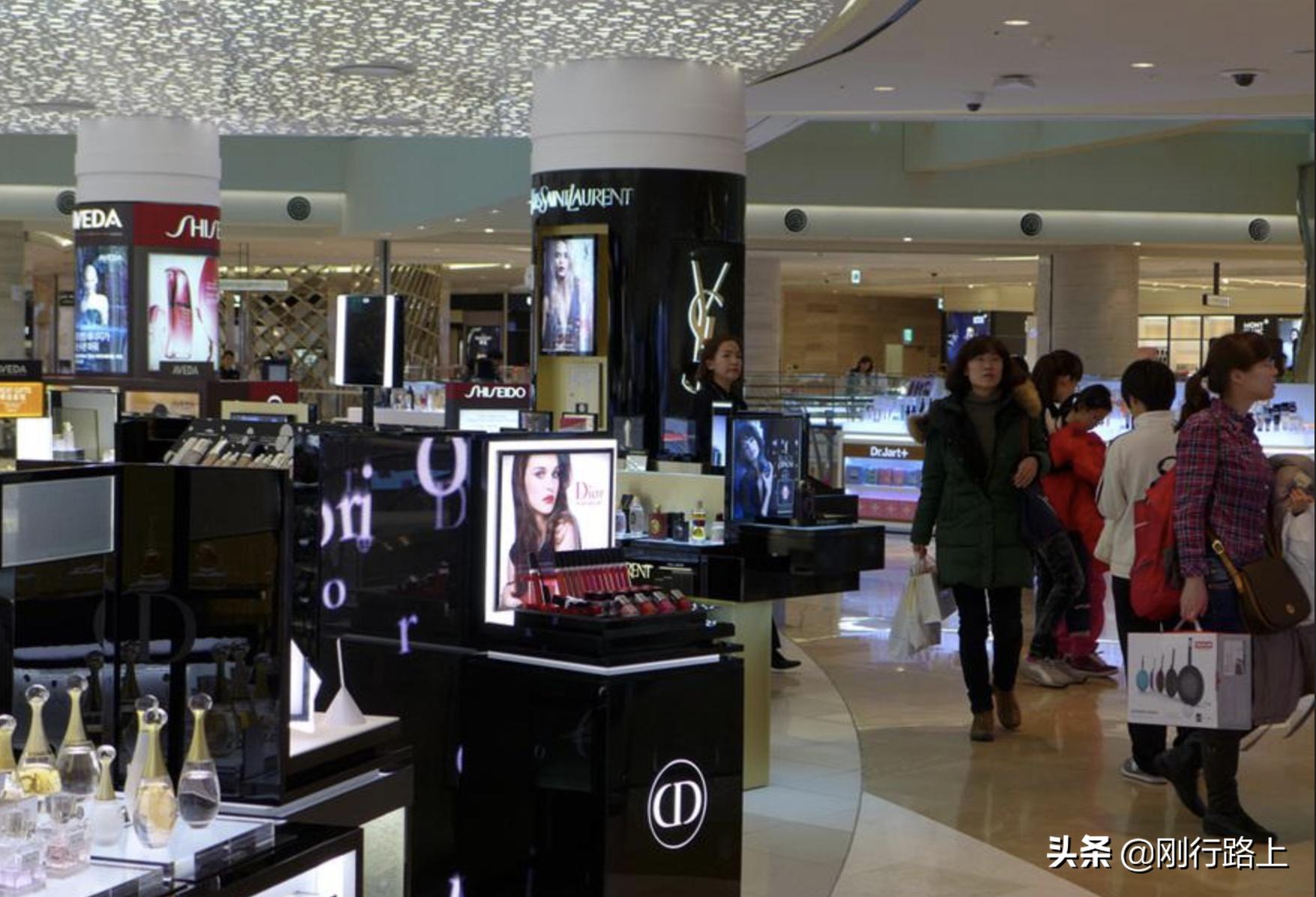 当一度热门的韩国游开始冷却以后，却带火了中国代购