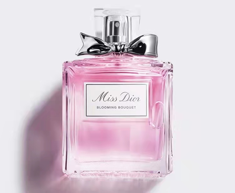 新年送什么礼物给女生最好,新年送女孩子什么礼物平价