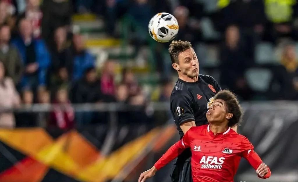 阿森纳0:3负曼城造尴尬纪录,阿森纳最尴尬的一期