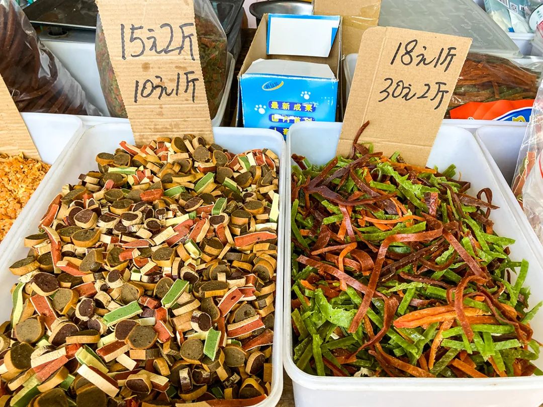 不错挺便宜的早市,附近比较旺的早市