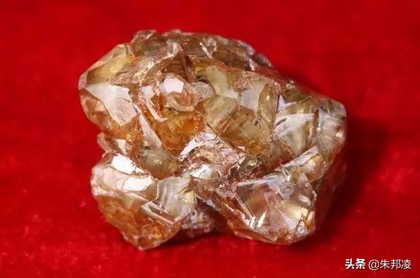 国内发现最大的钻石是哪两个,中国发现多少大个的钻石原石