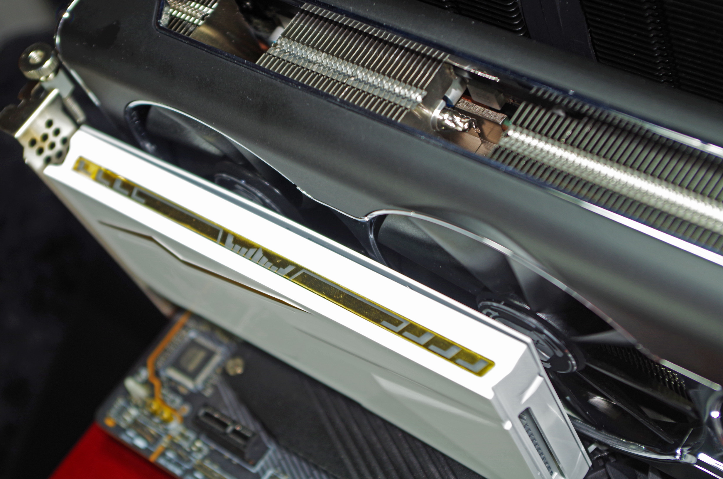 显卡会挡住pcie吗,pciessd