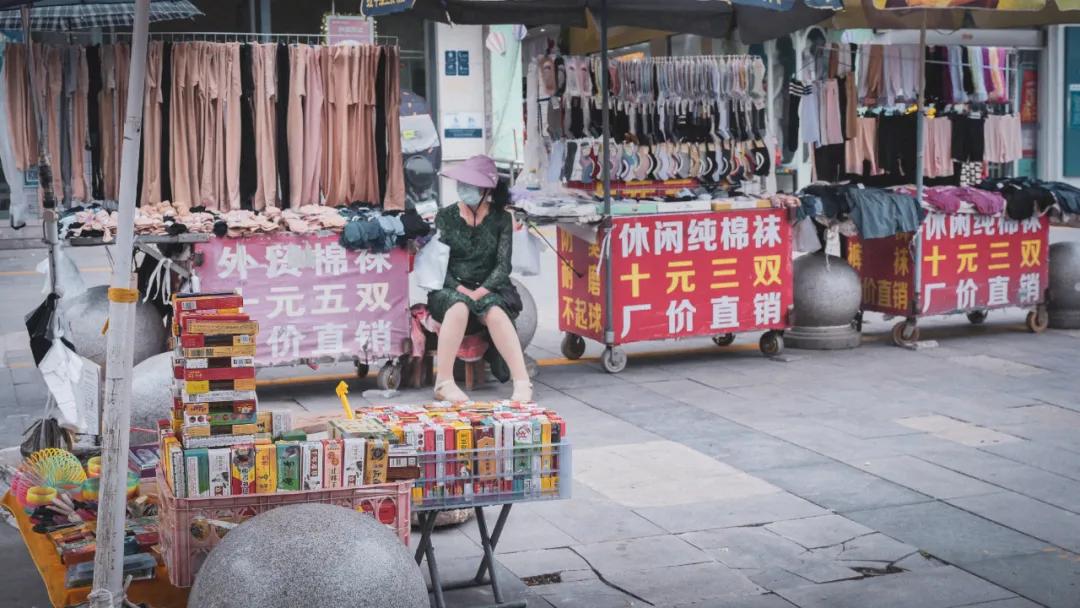 有允许摆地摊的城市么,汉川市里哪里适合摆摊