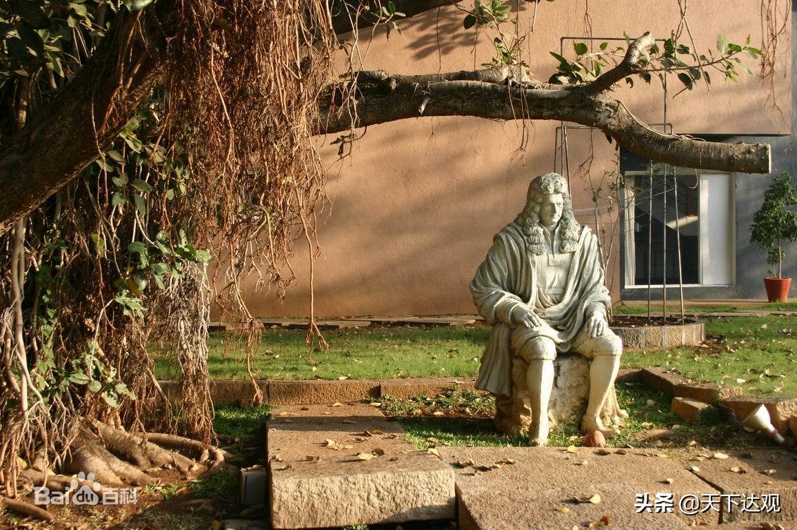 艾萨克·牛顿｜英国著名的物理学家，百科全书式的“全才”