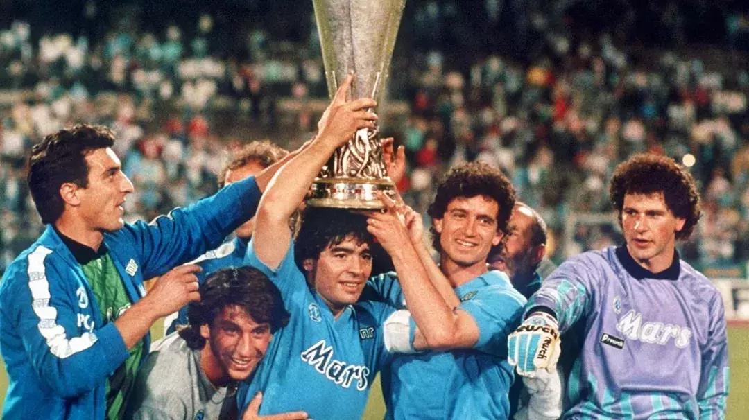 足球新赛季球衣宣传片,足球球衣广告