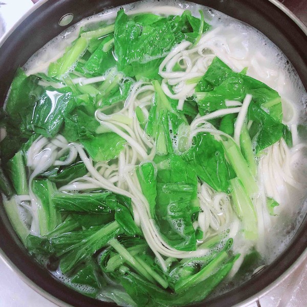 老鸭汤怎么炖好喝营养又美味,老鸭汤怎么炖好喝营养又简单