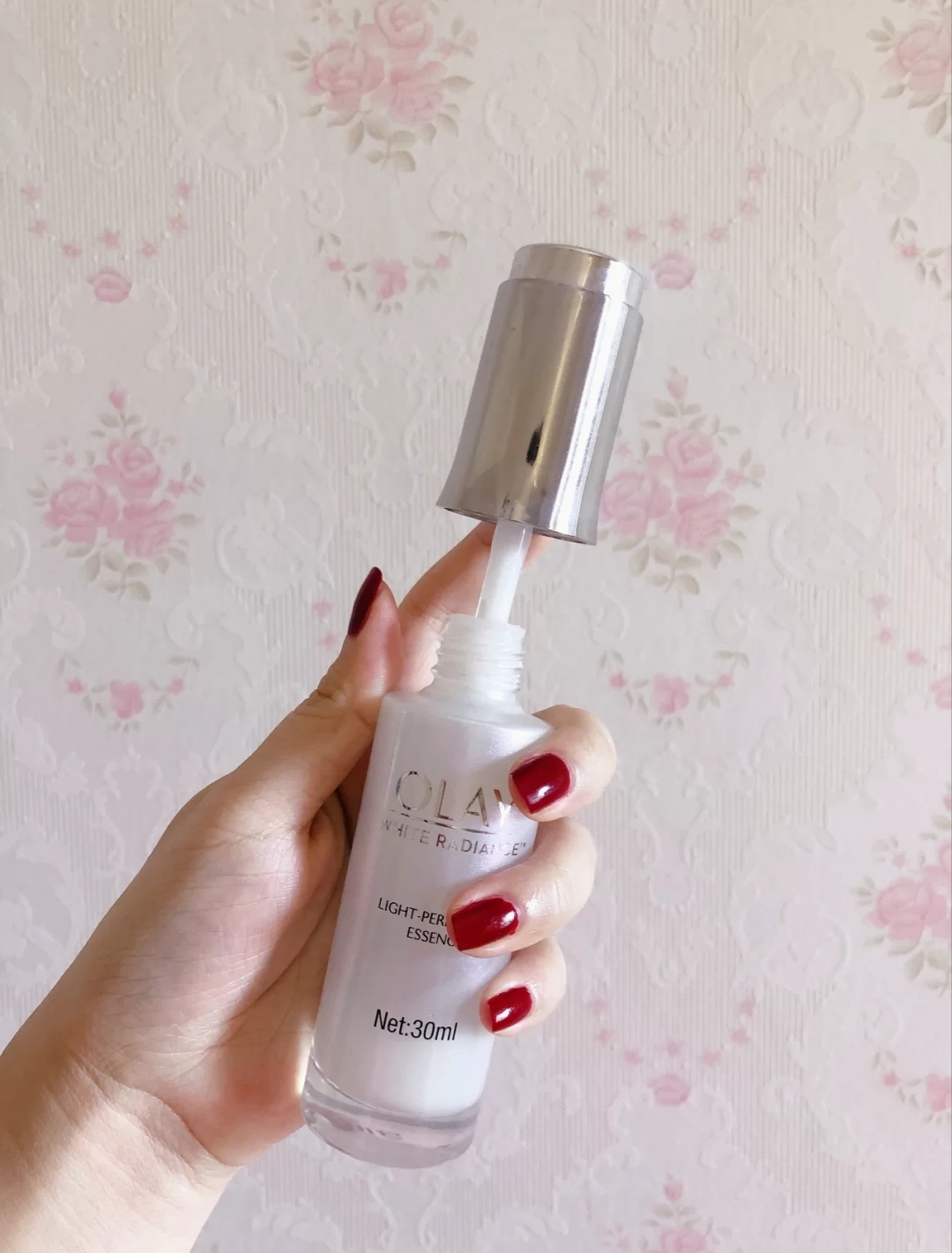 欧莱雅双抗精华加olay,欧莱雅美白精华olay