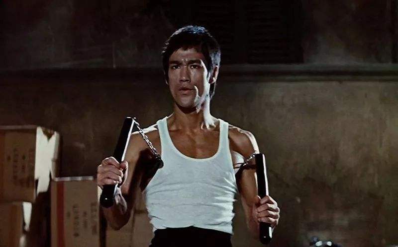 57岁周星驰历经4段感情，罗慧娟对他影响最为深，莫文蔚不计前嫌